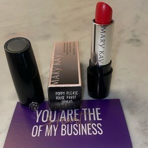 🆕Mary Kay Gel Semi-Matte Lipstick ~ POPPY PLEASE~💕💚💕